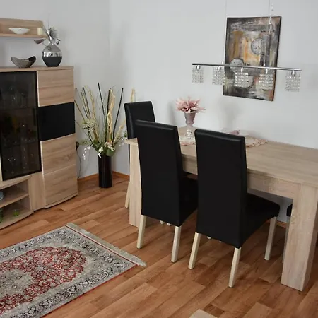 Ferienwohnung Storchennest Apartment *
